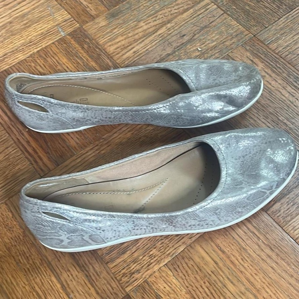 Well worn women’s shoes